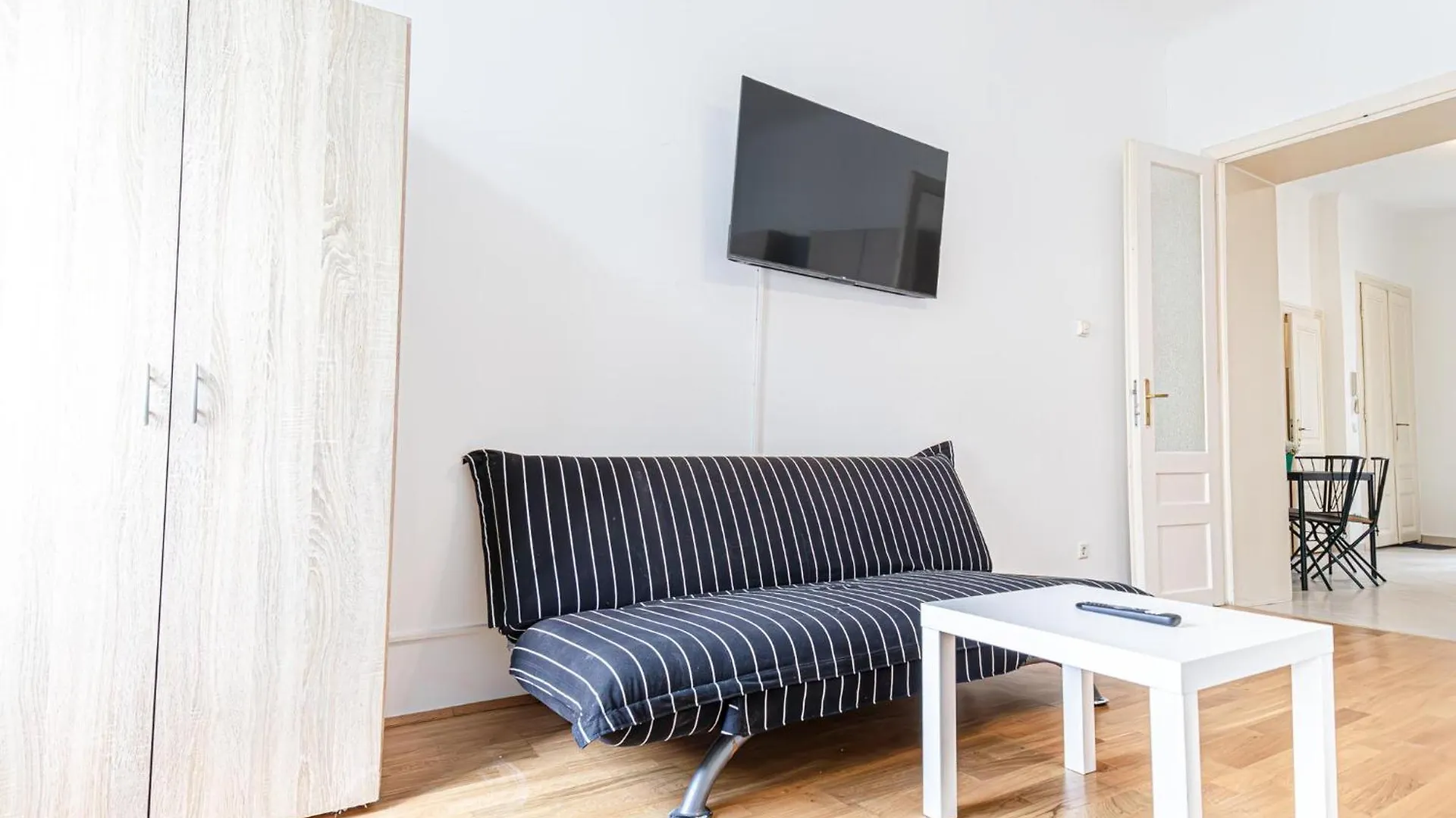 Peaceful And Stylish 2 Bedroom Apartment Cozy Atmosphere Vienna Austria